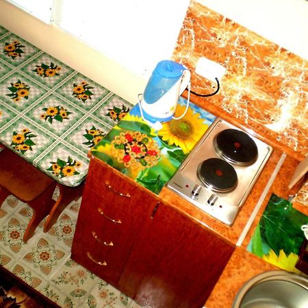 1 Ком Квартира 1 Этаж 3 Дивана, Wi-Fi, Центр Города, Садовая-Чкалова "Сильпо" И "Атб" Отдельный Дом 2 Этажа Mykolajiw Exterior foto